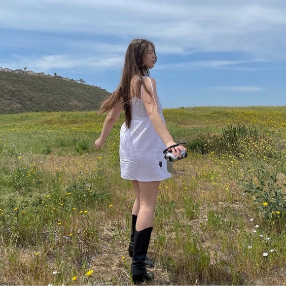 ❌❌ SOLD ❌❌ Reformation White Linen Dress - Picture 3 of 7